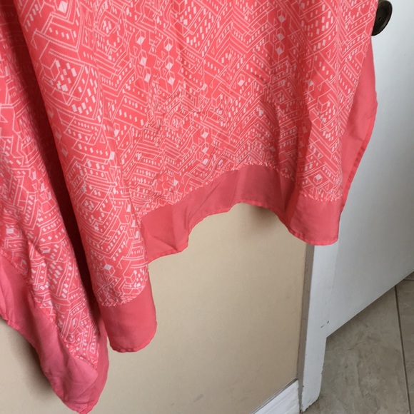Coral Kimono Style Top - Picture 7 of 8
